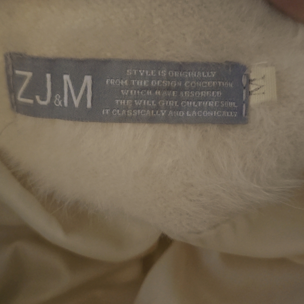 Super Soft Off-White Alpaca Coat View 4